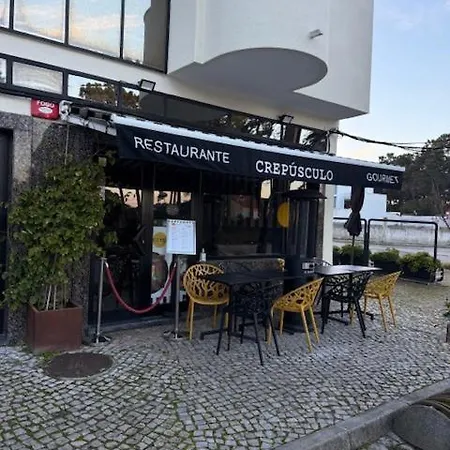 Beach, Surf And Golf Near Lisbon Apartment